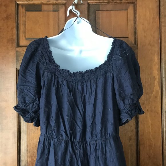 Old Navy Pullover Navy Blue Tiered Dress w/Scattered Embroidered Flowers Large - Picture 11 of 14